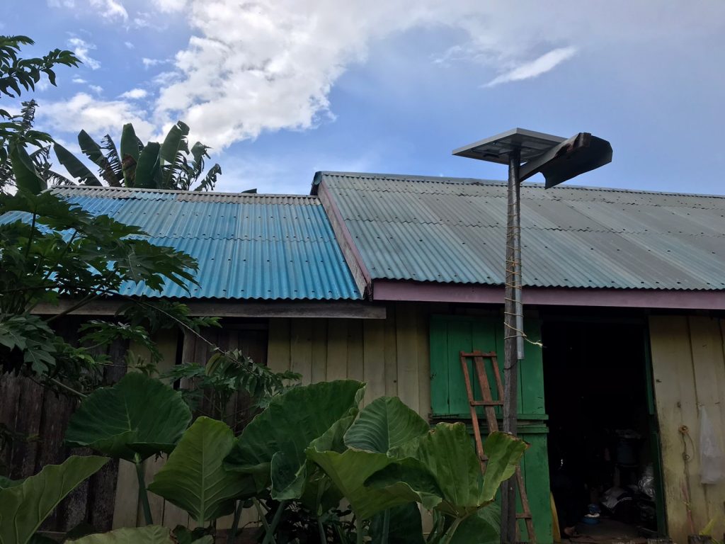wakaf listrik 2 1024x768 - Wakaf Listrik Tanmia Foundation, Terangi Pemukiman Suku Waikadai Sula Pulau Taliabu